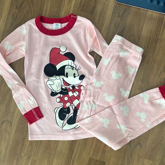 Two Pajama Sets in Disney Christmas Prints Girls Size 8 - Picture 2 of 5